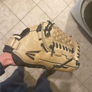 Easton Baseball / Softball Glove 12 3/4